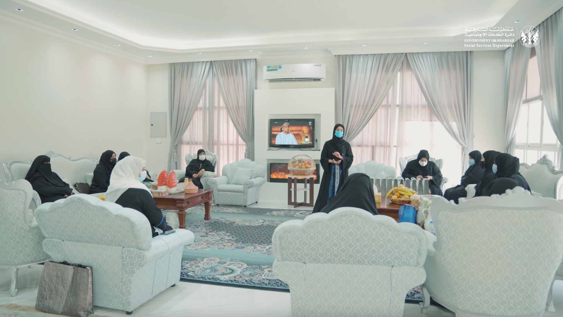 صورة بعنوان: "اجتماعية الشارقة" تنظم رحلات ترفيهية واقعية لـ 147 من كبار السن 