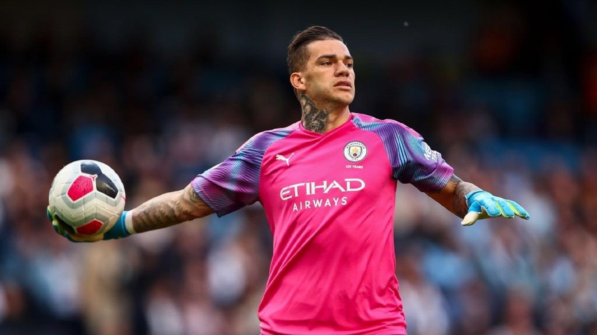 صورة بعنوان: مانشستر سيتي يأمل في مشاركة إيدرسون أمام كلوب بروج في الأبطال  