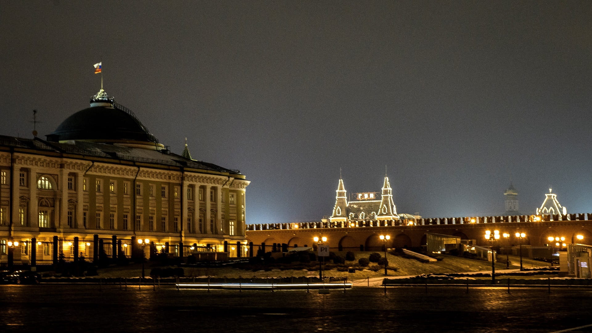 Image for the title: Kremlin says Putin-Biden meeting this year is possible 