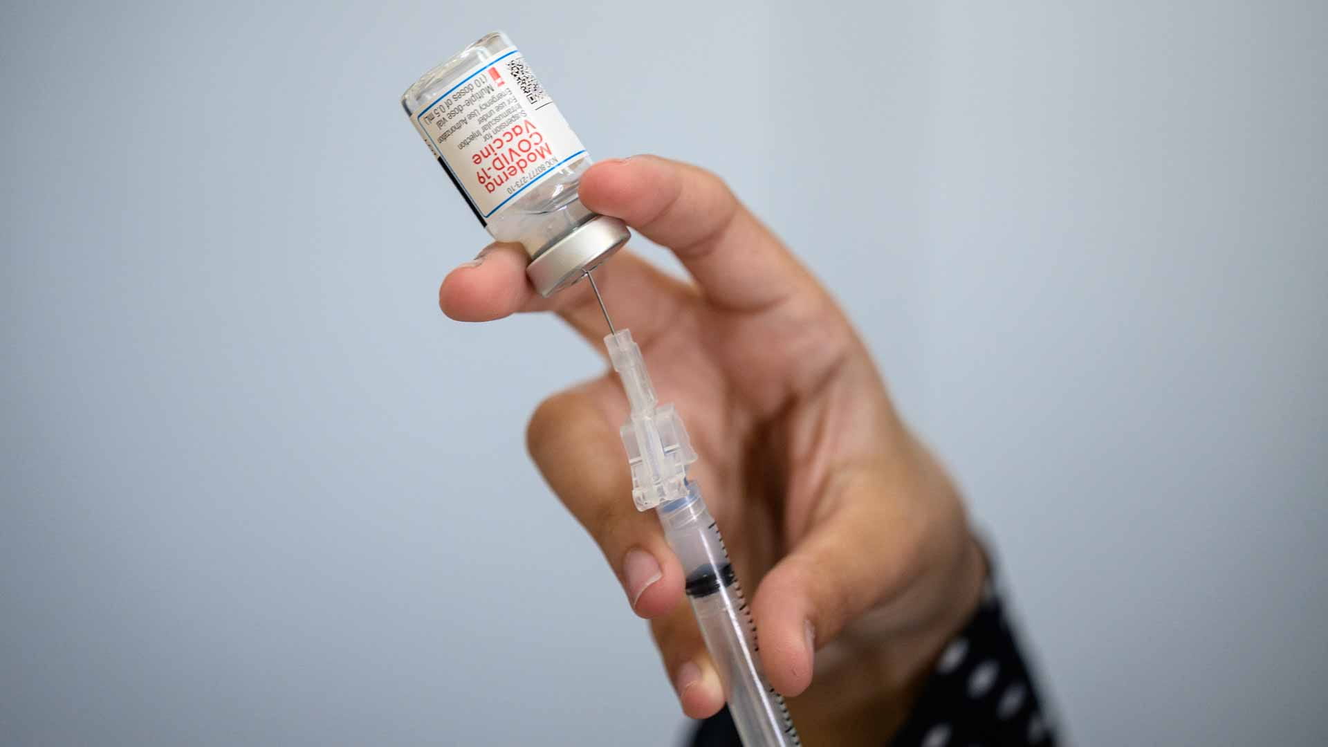 Image for the title: U.S. coronavirus vaccine donations reach 200 million doses 