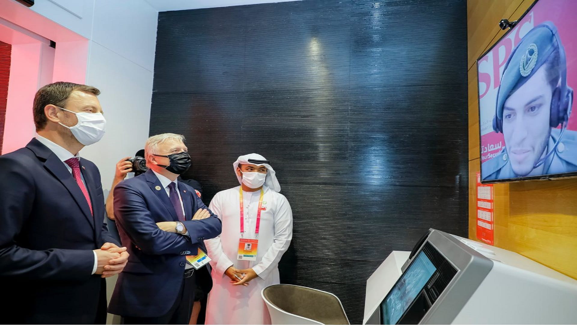 Image for the title: Slovak Prime Minister visits Dubai Smart Police Station at Expo 