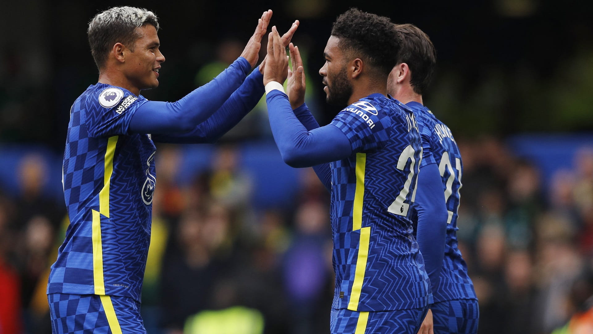 صورة بعنوان: تشيلسي يعزز صدارته للدوري الإنجليزي بسباعية في مرمى نورويتش 