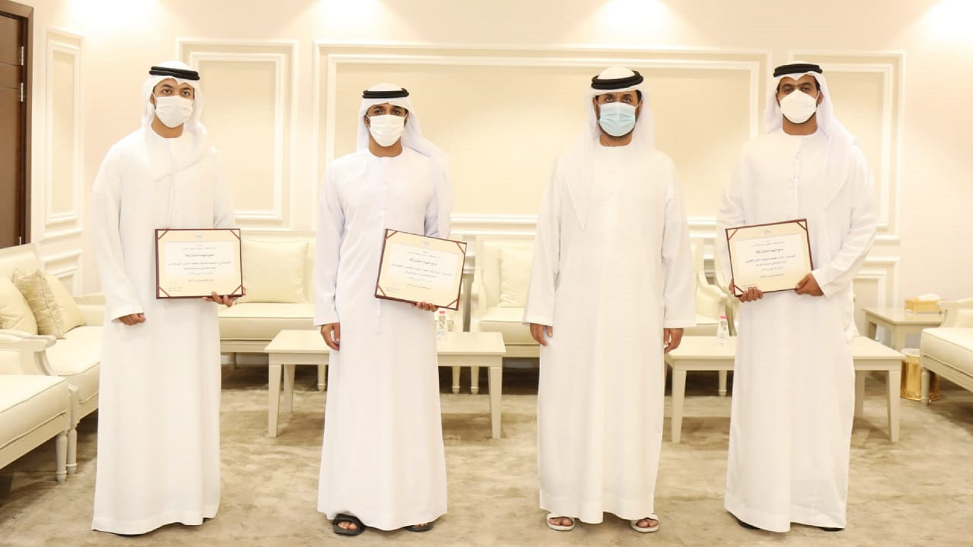 صورة بعنوان: قصائد تلامس نبض الروح في مجلس الحيرة الأدبي 