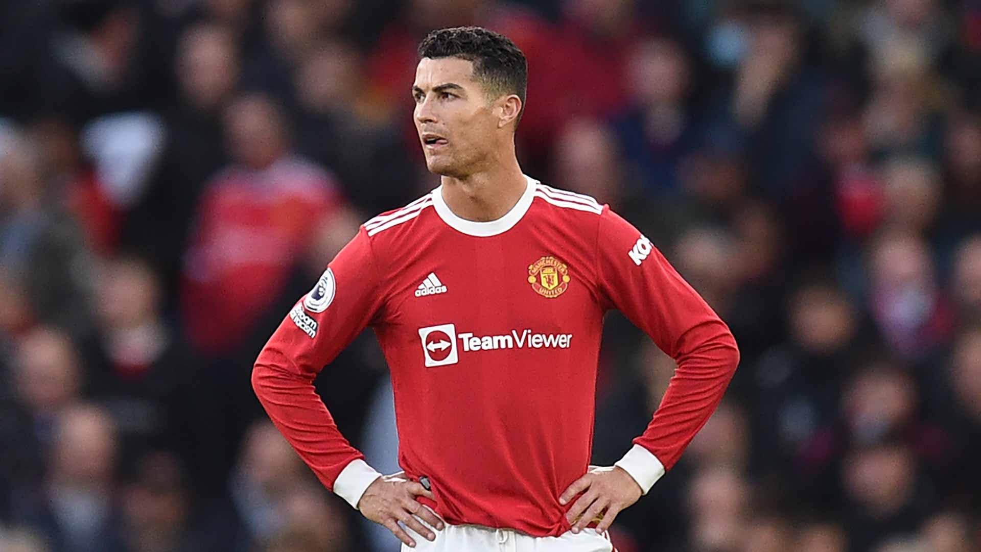Image for the title: Ronaldo hails 'unbelievable' Man Utd performance against Spurs 