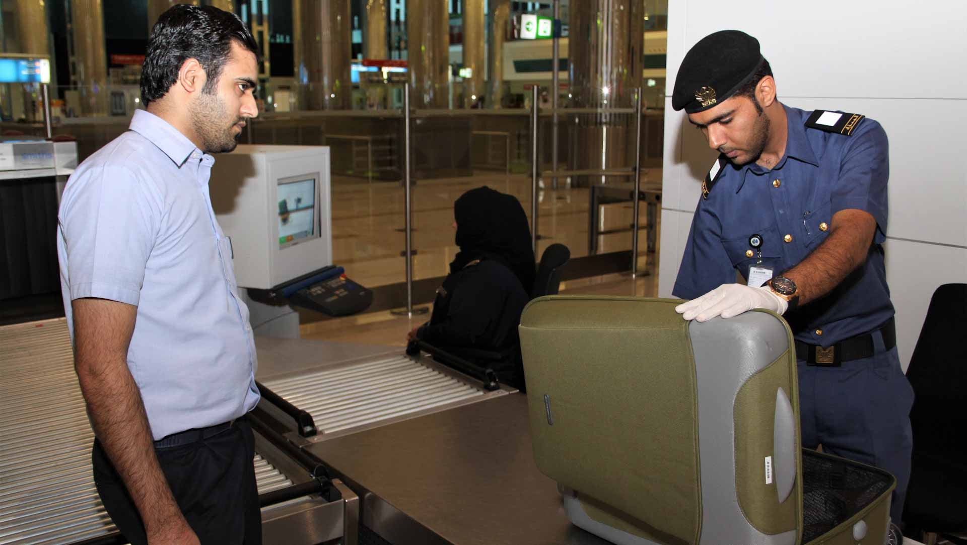 صورة بعنوان: جمارك دبي توضح قائمة الإعفاءات الجمركية للمسافرين 