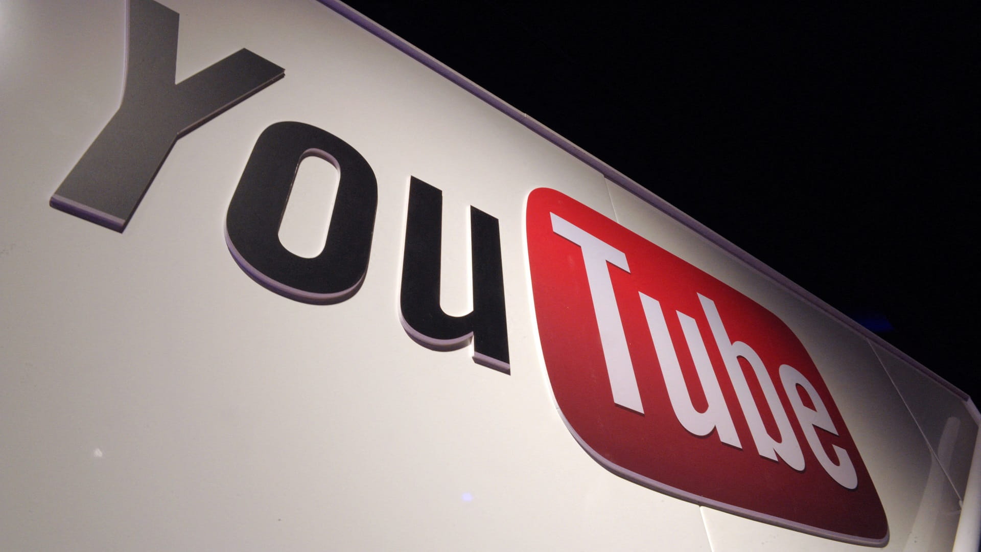 Image for the title: YouTube says services fixed after disruption affects thousands 