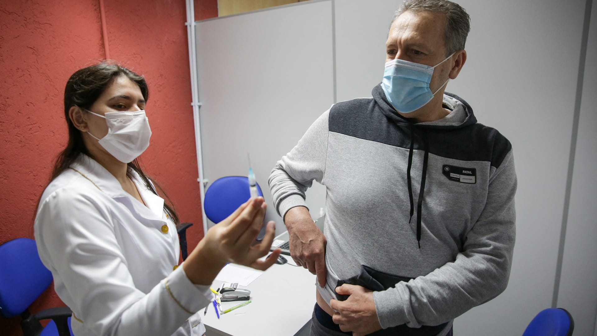 صورة بعنوان: البرازيل تسجل25565 إصابة جديدة بكورونا و756 وفاة 