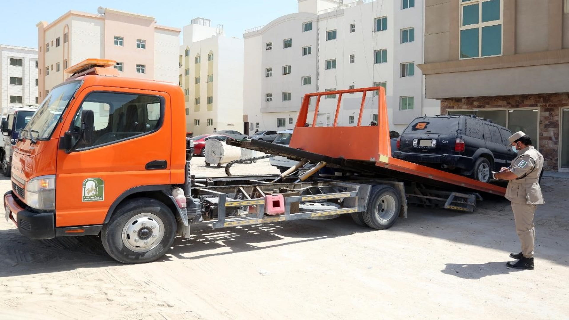 Image for the title: SM carries out inspection visits to monitor abandoned vehicles 