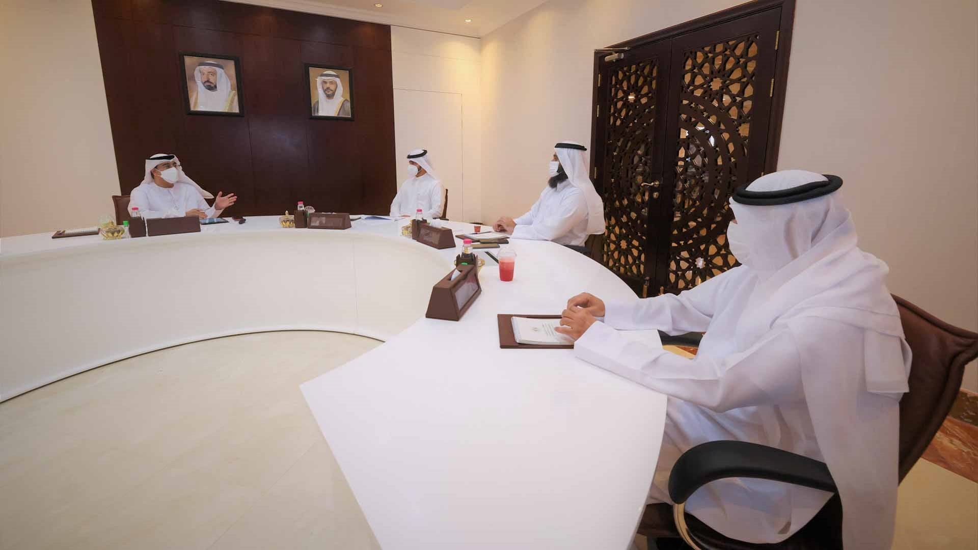 صورة بعنوان: "اقتصادية الشارقة" تعزز العمل المشترك مع نظيرتها في رأس الخيمة 