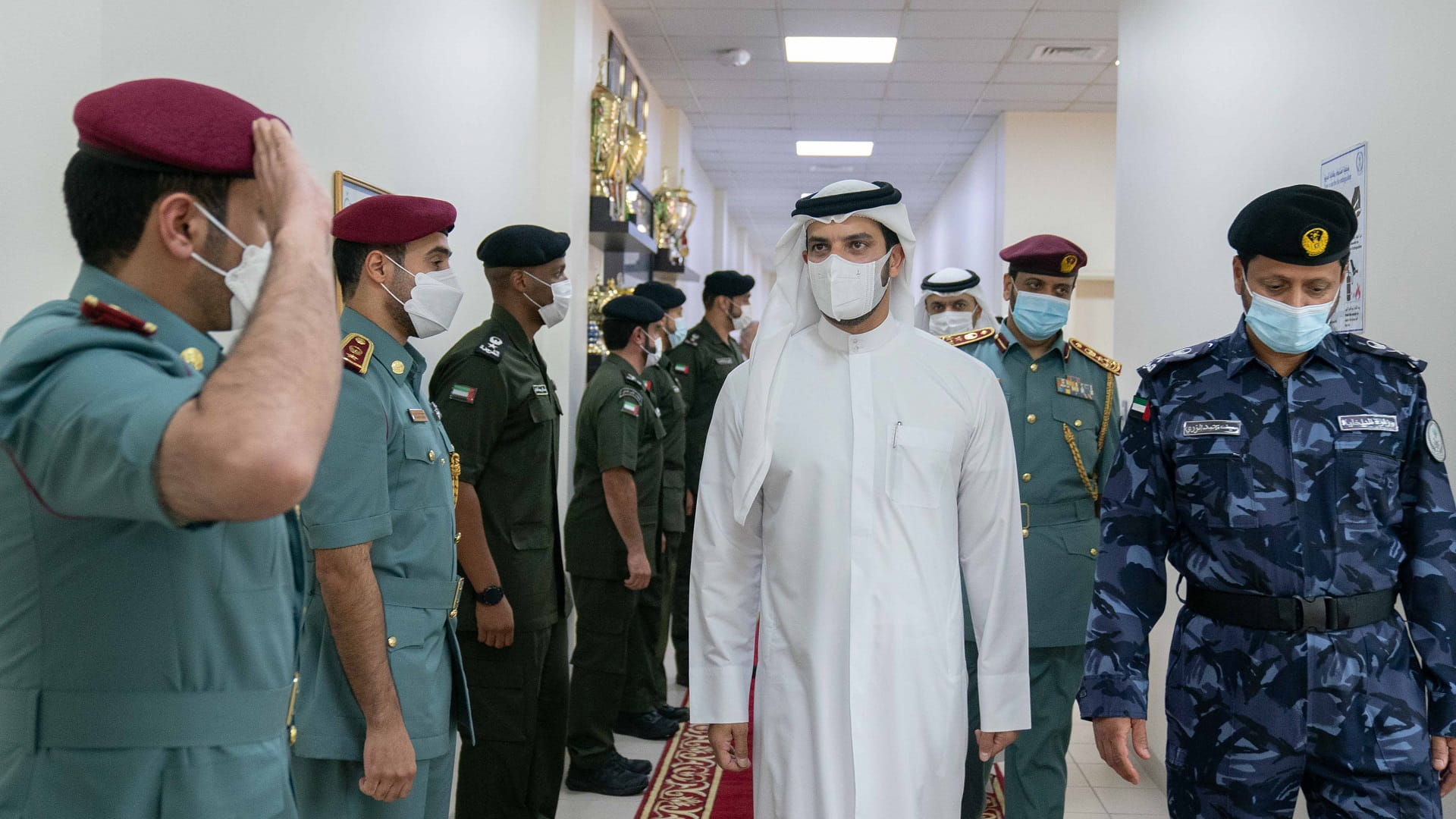 Image for the title: Sultan bin Ahmed visits smart shooting range at SPSA 