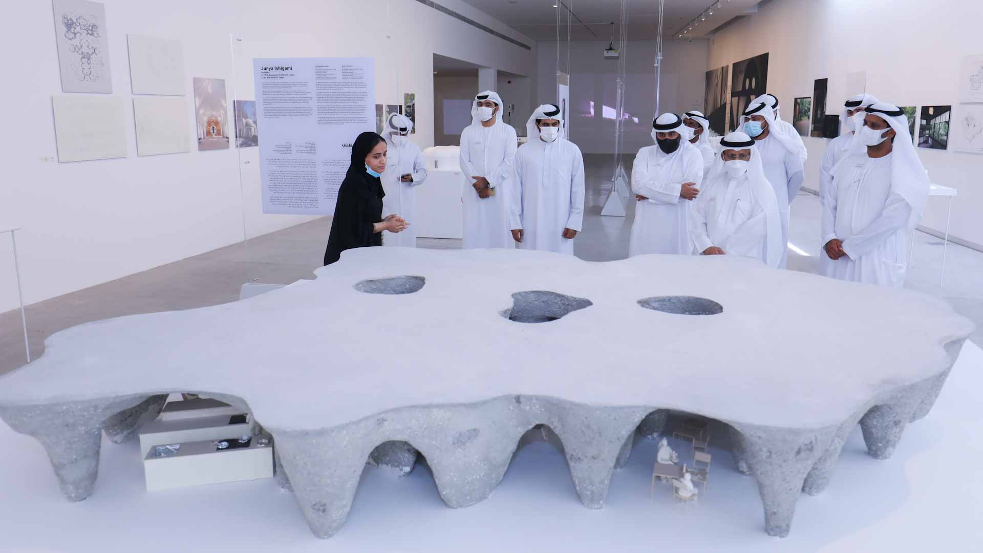 صورة بعنوان: وفد من شؤون الضواحي والقرى يزور معرض "الشارقة - اليابان" 