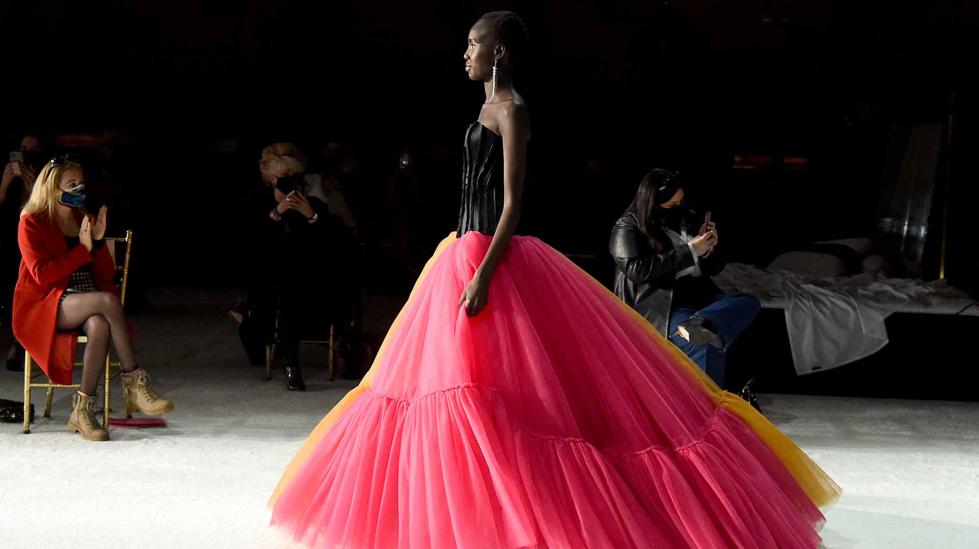 Image for the title: Fashion Week returning to New York with in-person energy 