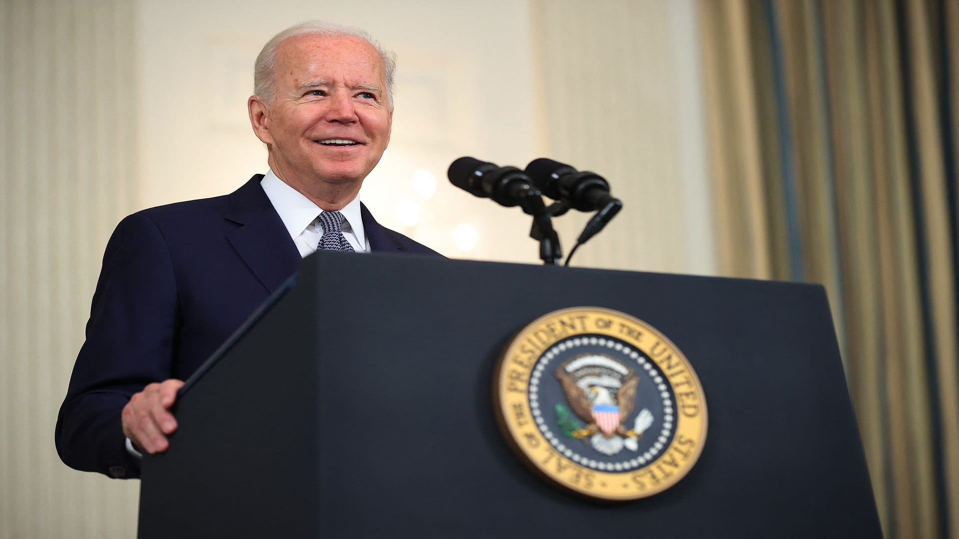 Image for the title: Biden to address US on fight against Delta variant: W.House 