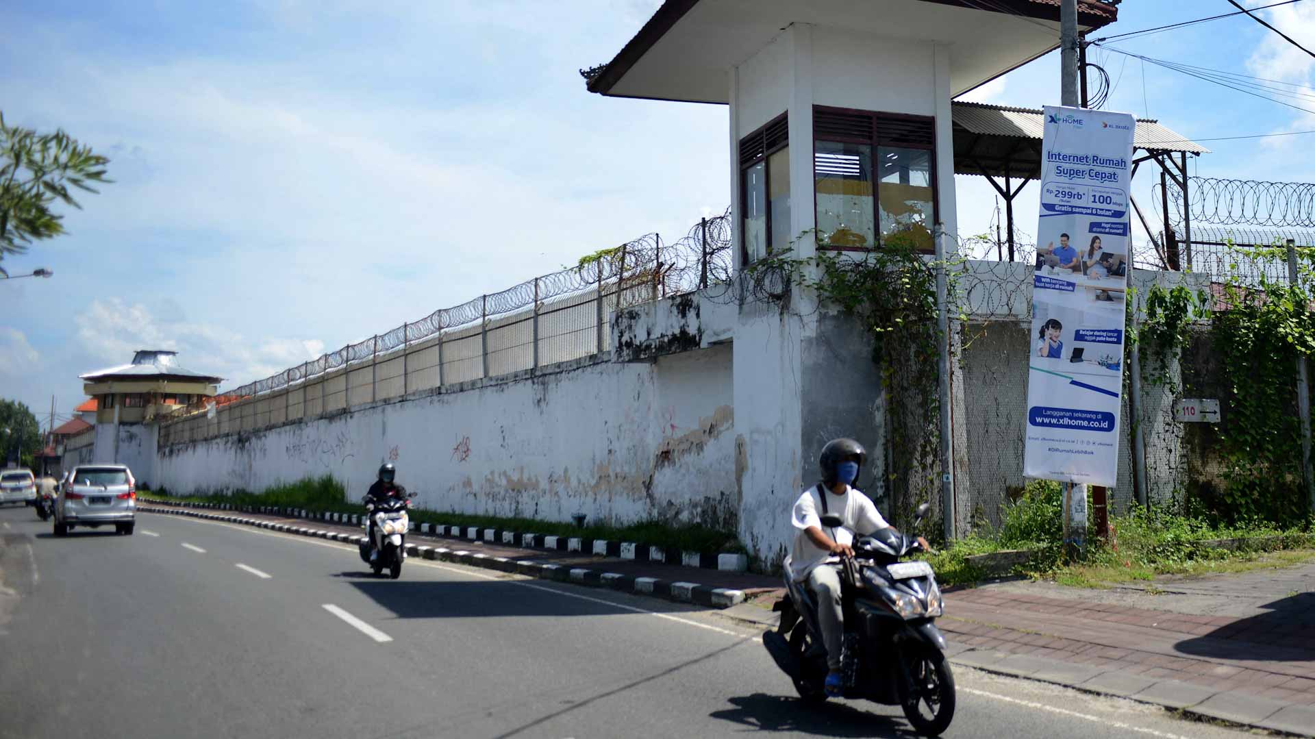 Image for the title: Fire at overcrowded Indonesian prison kills at least 40 -official 