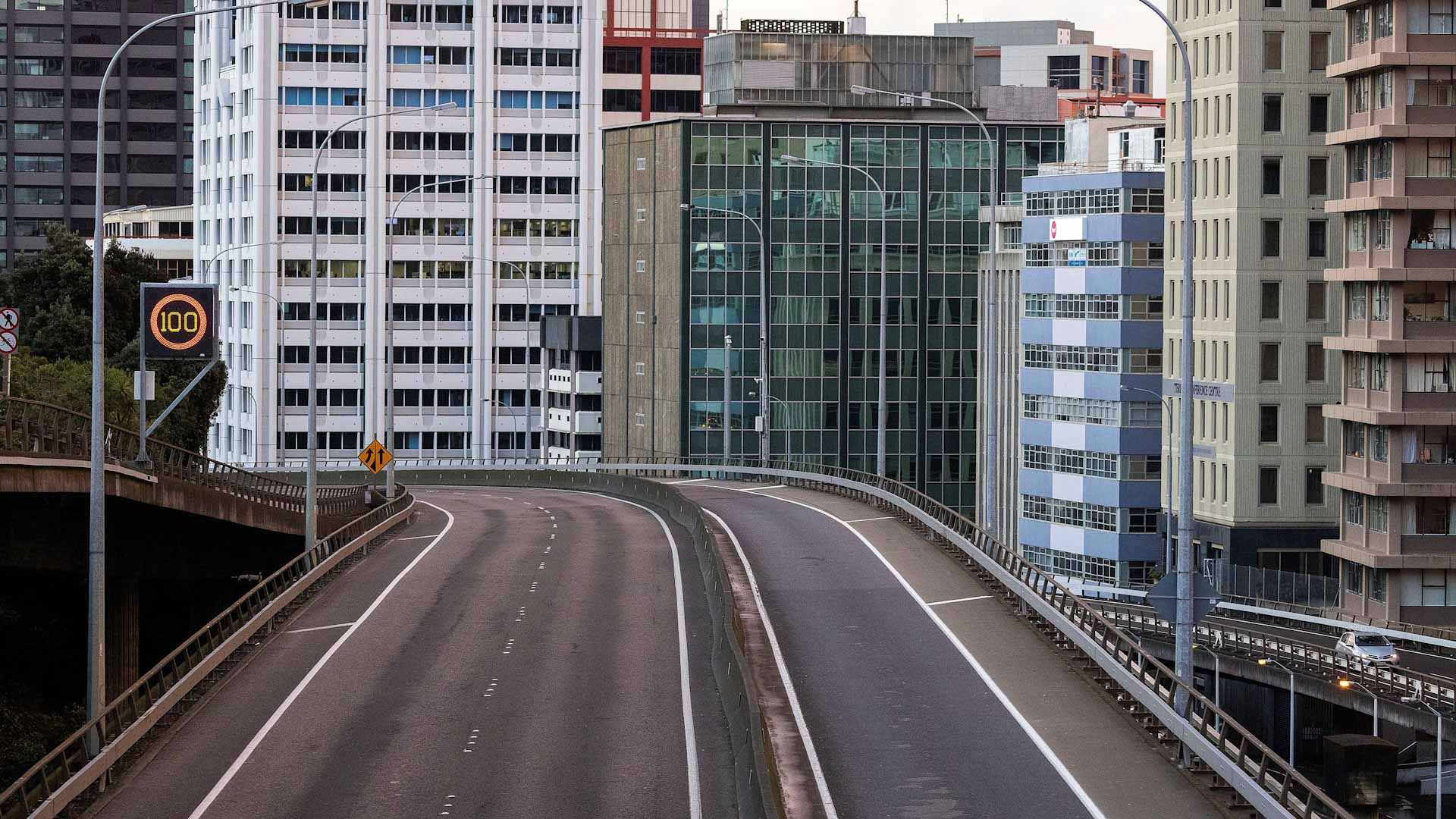 Image for the title: New Zealand marks downward trend in new COVID-19 cases 