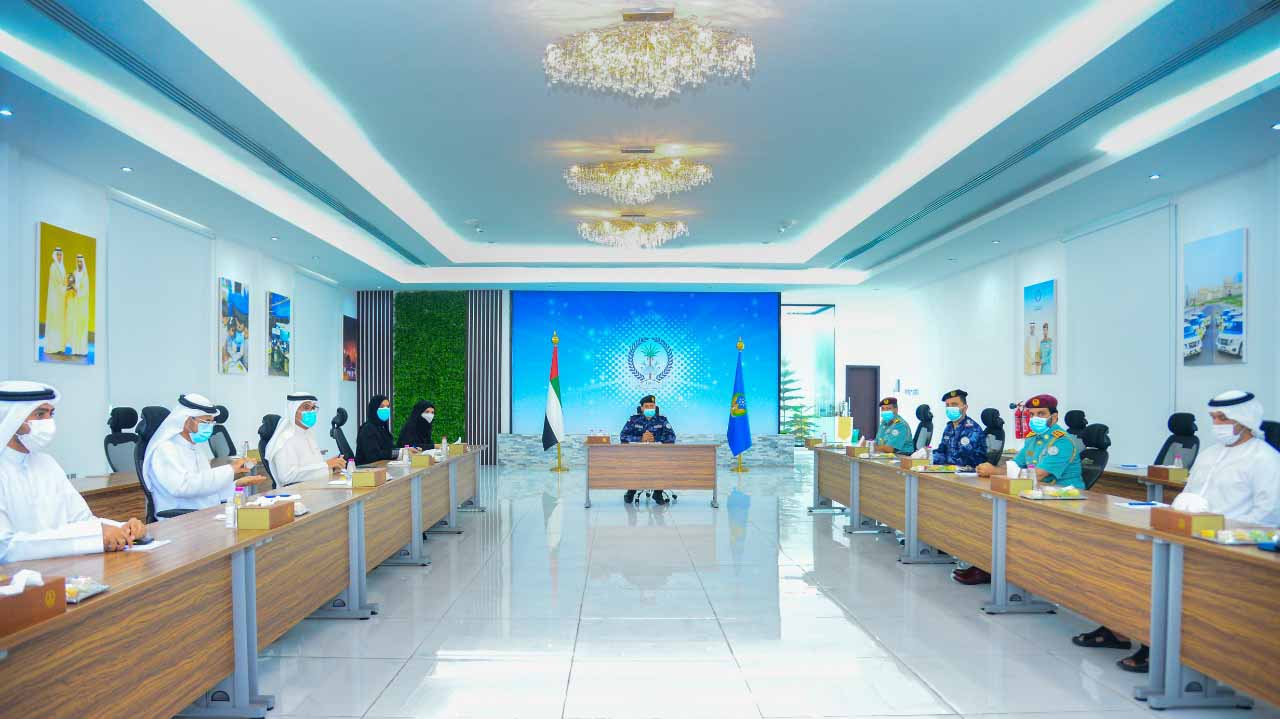 صورة بعنوان: الشامسي يناقش جهود تنظيم فحوصات PCR للطلبة والكادر التربوي  