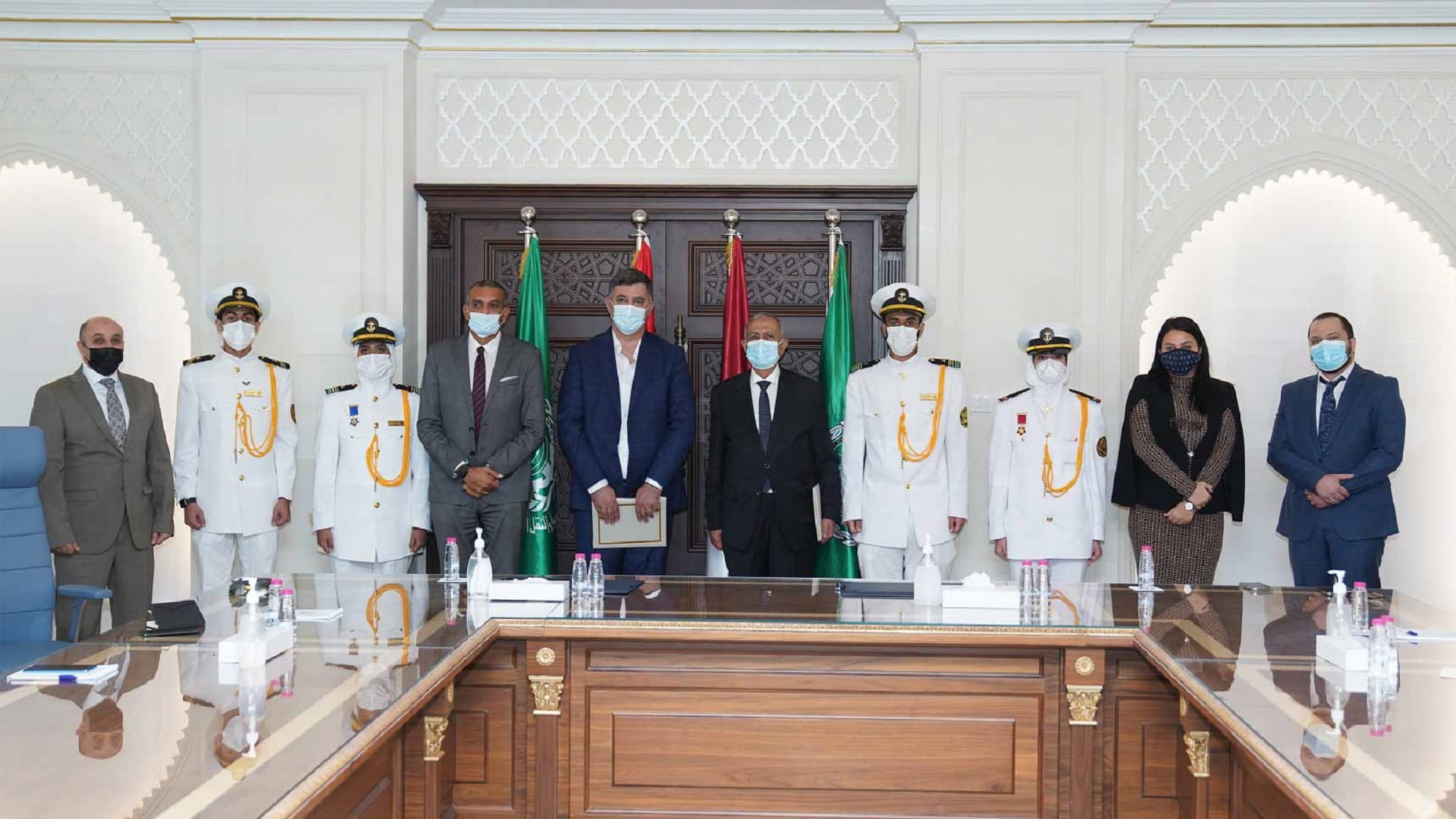 صورة بعنوان: أكاديمية النقل البحري بالشارقة تتعاون مع زاخر مارين لتدريب طلابها  