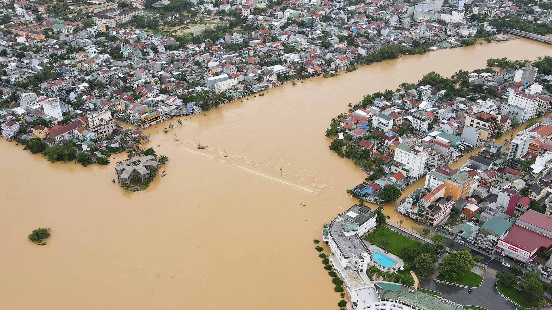 Image for the title: Vietnam warns of risk of floods, landslides after storm weakens 