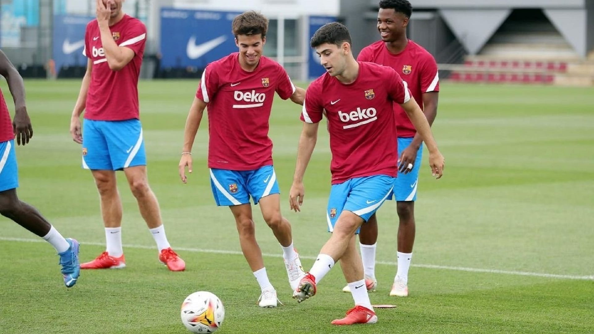 صورة بعنوان: برشلونة للثأر من بايرن ميونخ الألماني في دوري أبطال أوروبا  