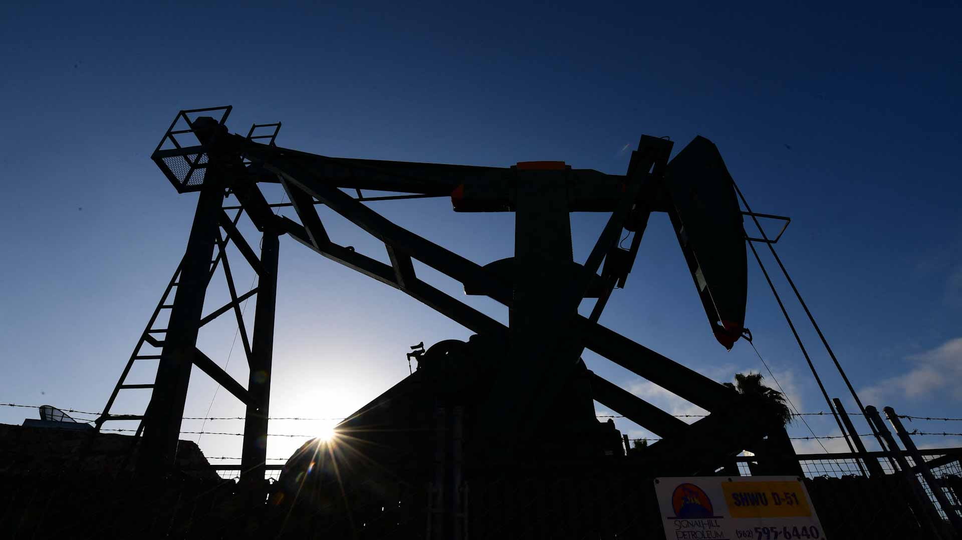 Image for the title: Oil hits 6-week high on fears of U.S. supply disruptions 