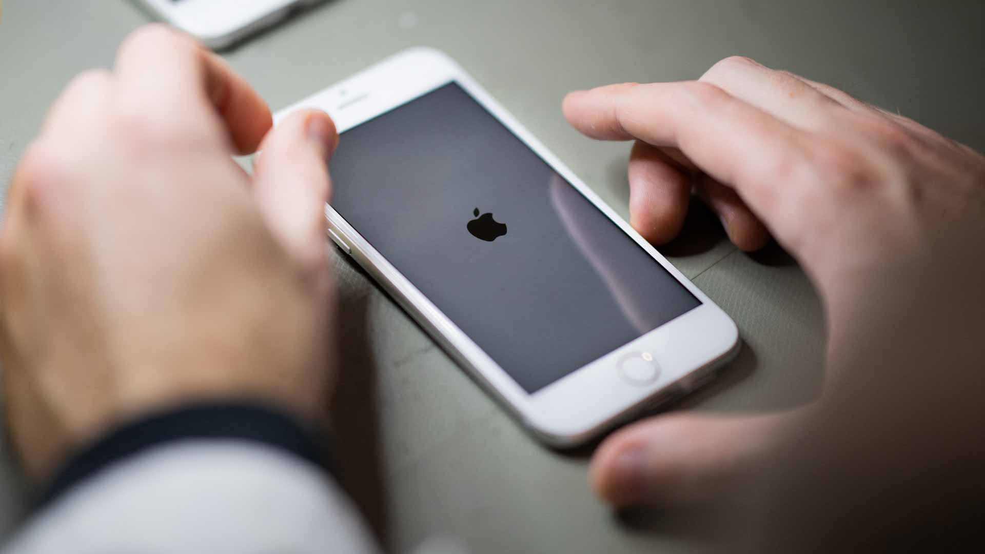 Image for the title: Apple issues fix for flaw linked to Pegasus spyware 