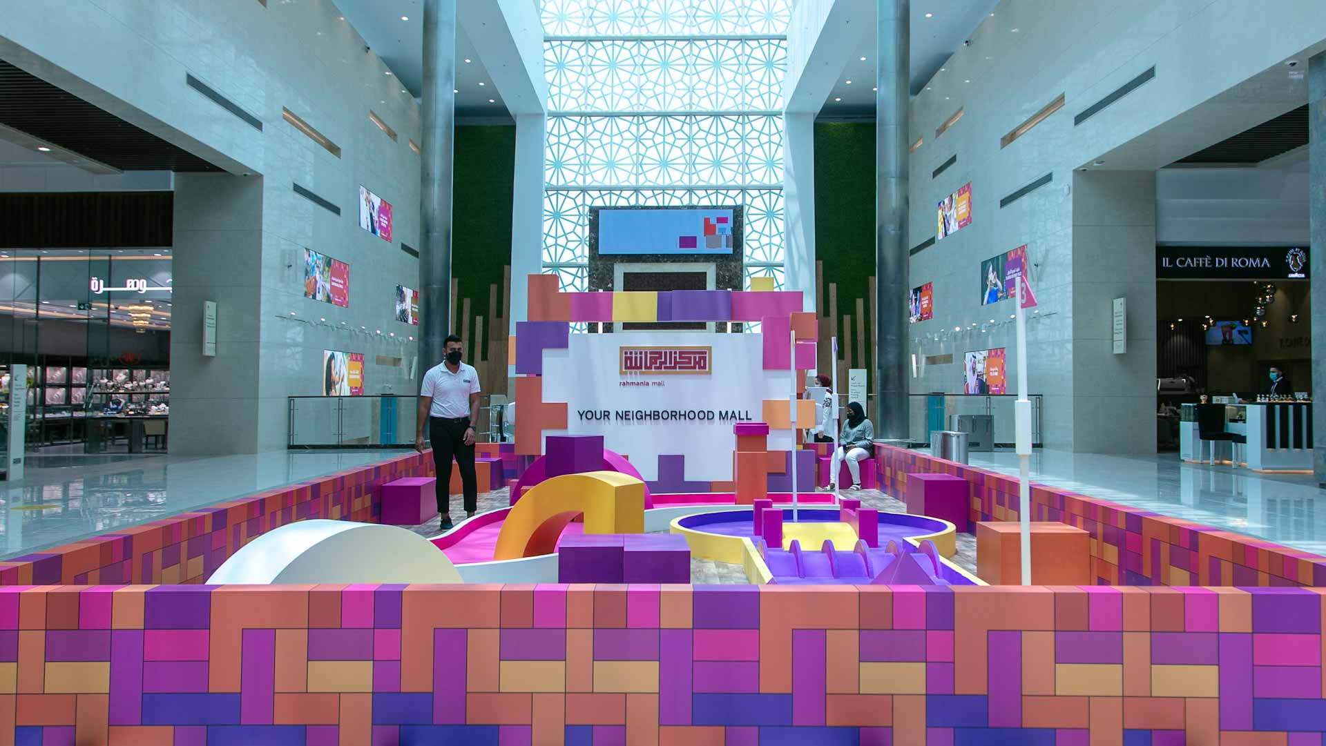 Image for the title: Rahmania Mall sees huge turnout for "Shop and Swing" campaign 