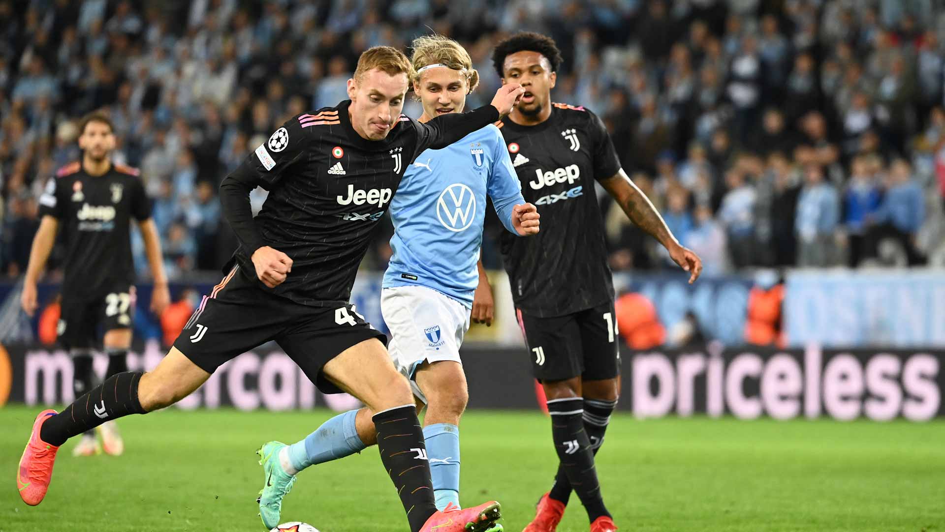 Image for the title: Juventus off to winning Champions League start at Malmo 