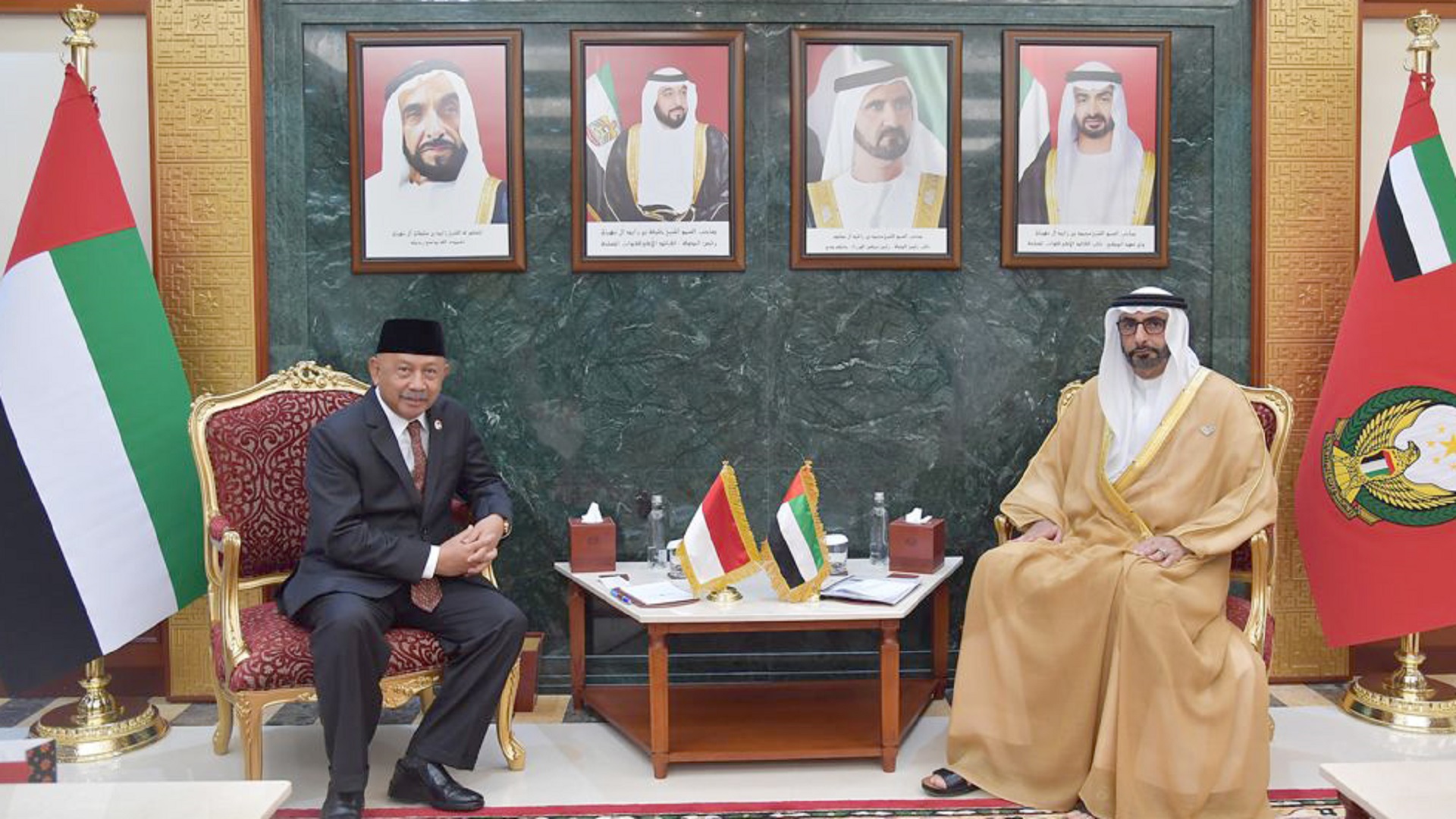 صورة بعنوان: محمد بن أحمد البواردي يلتقي سفير إندونيسيا 