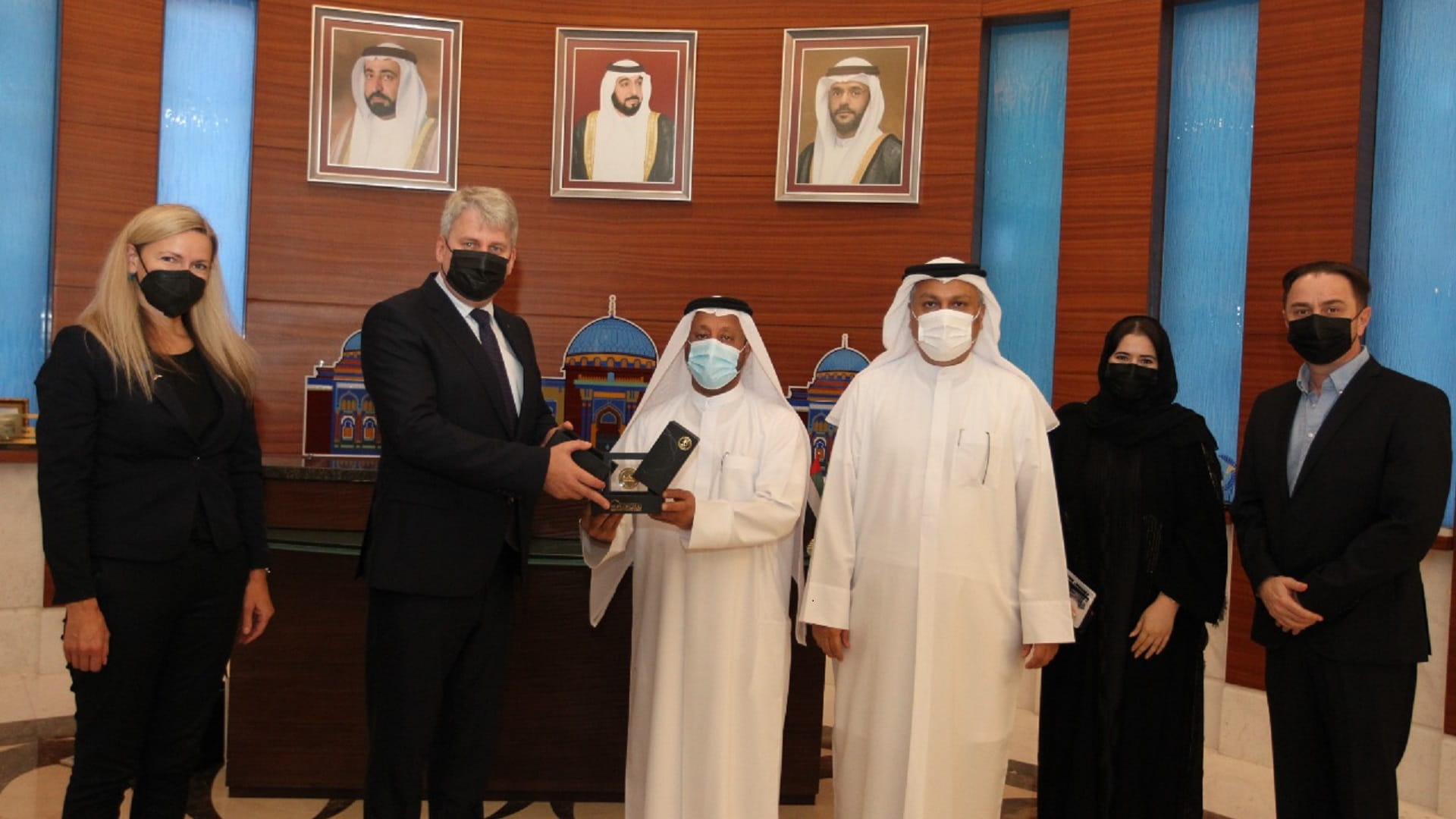 صورة بعنوان: غرفة الشارقة تبحث تعزيز التعاون مع إستونيا وأوزبكستان وكازاخستان 