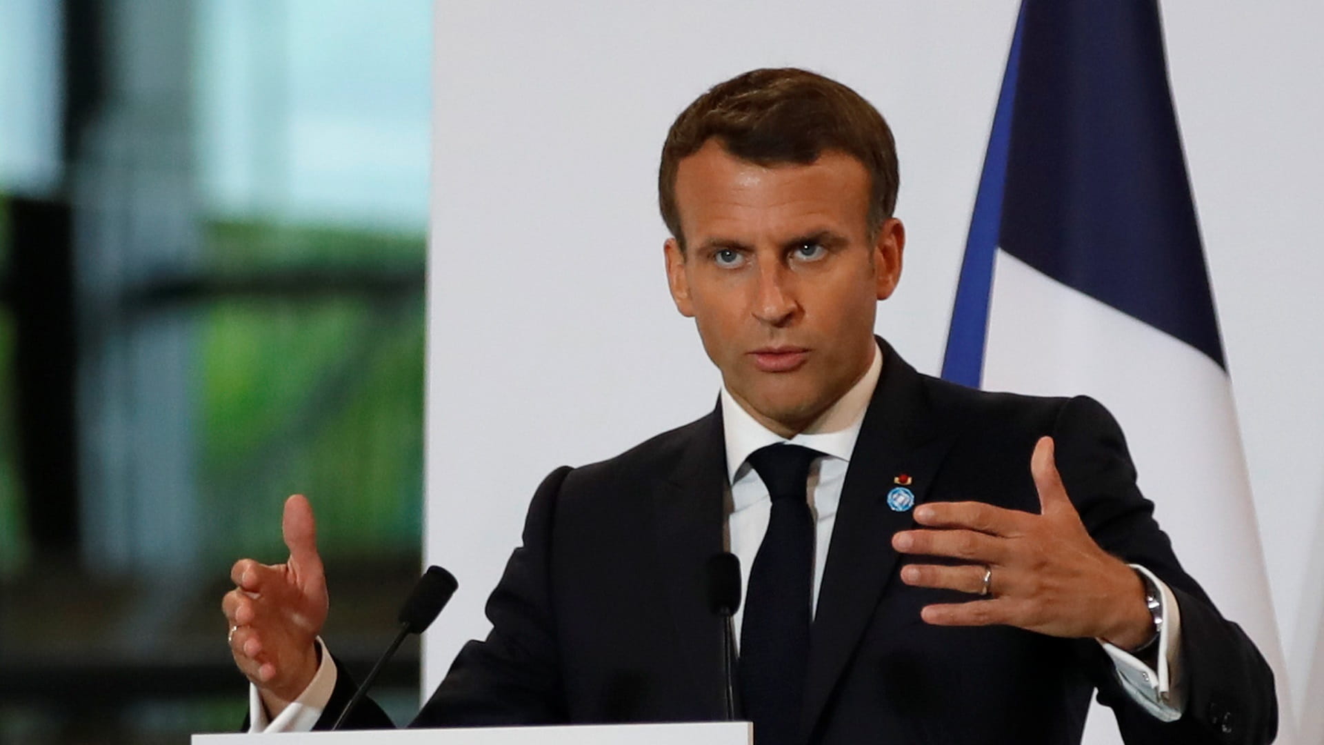 صورة بعنوان: الإليزيه: ماكرون سيجري اتصالاً مع بايدن قريباً بشأن أزمة الغواصات  