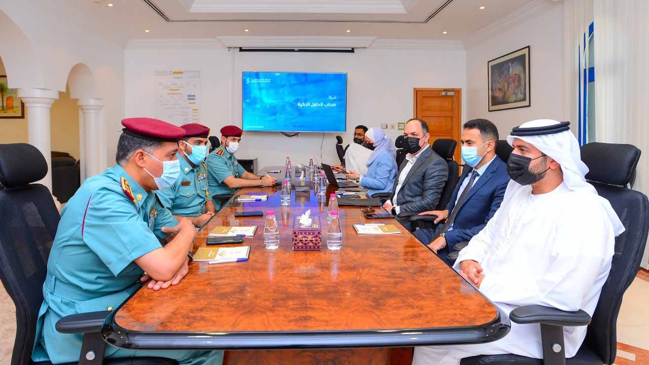 صورة بعنوان: شرطة الشارقة تطلق "بوابة الفحص الذكية" لتدريب فاحصي وفنيي المركبات 