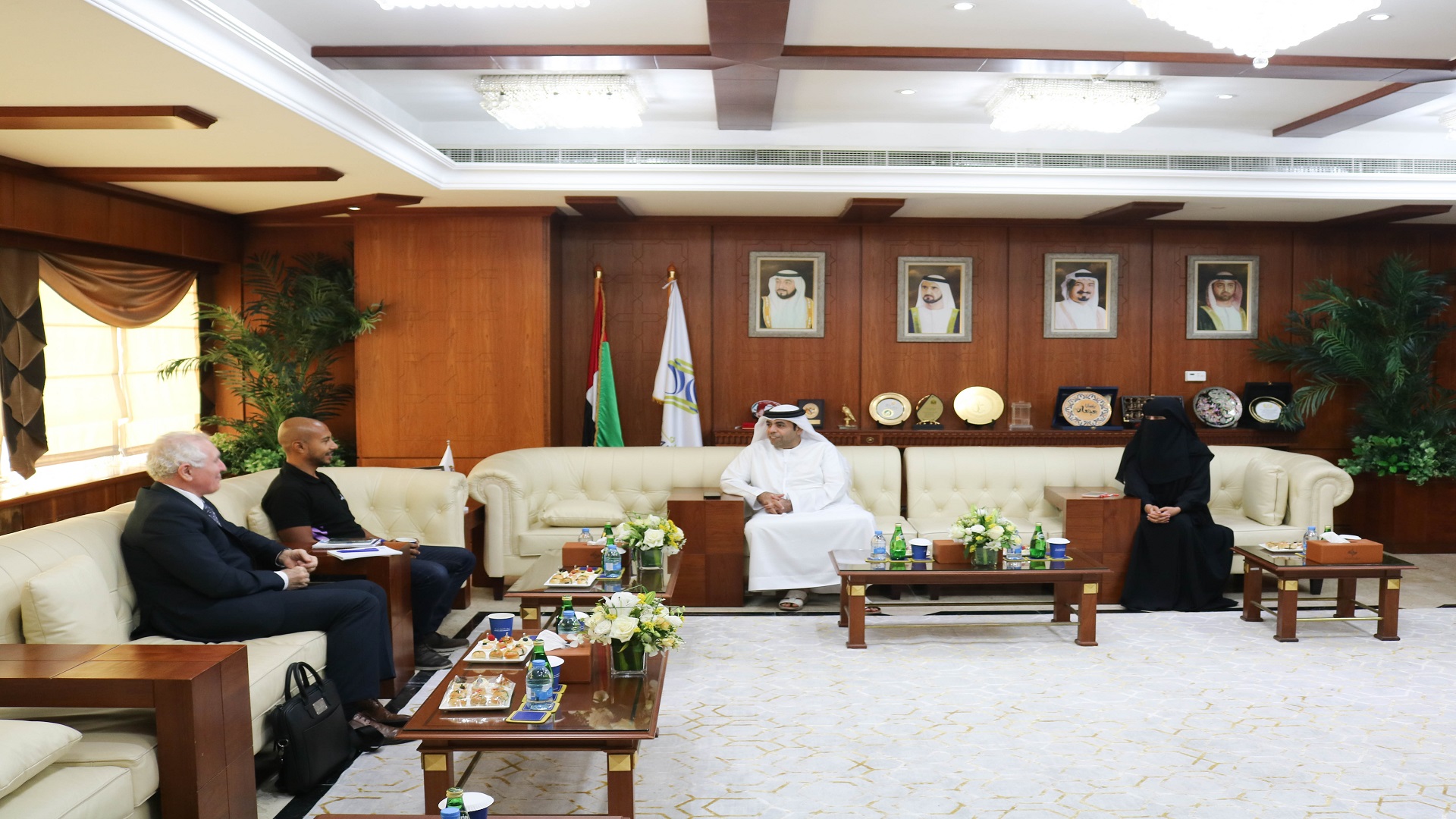 Image for the title: Ajman Chamber holds a meeting with SRTIP 