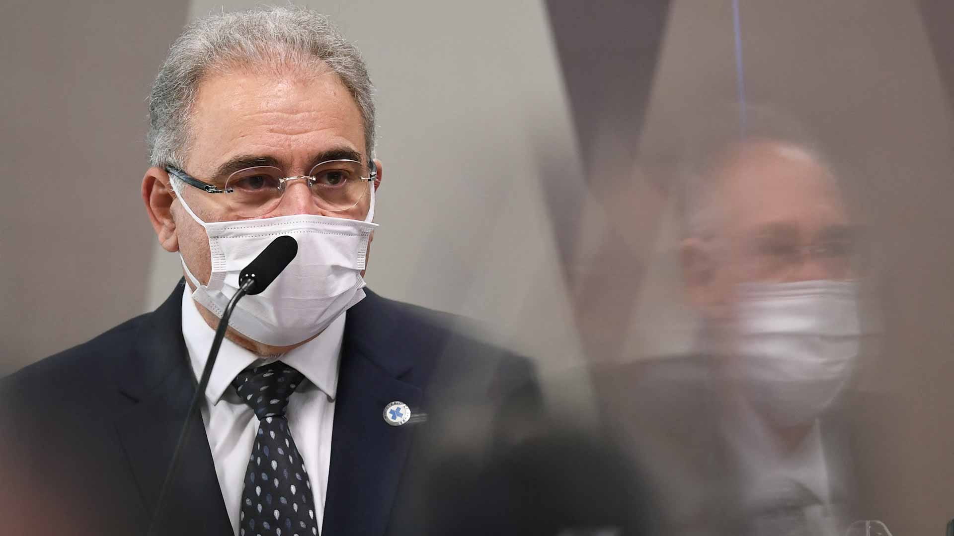 Image for the title: Brazil's health minister tests positive for COVID-19 in NYC 
