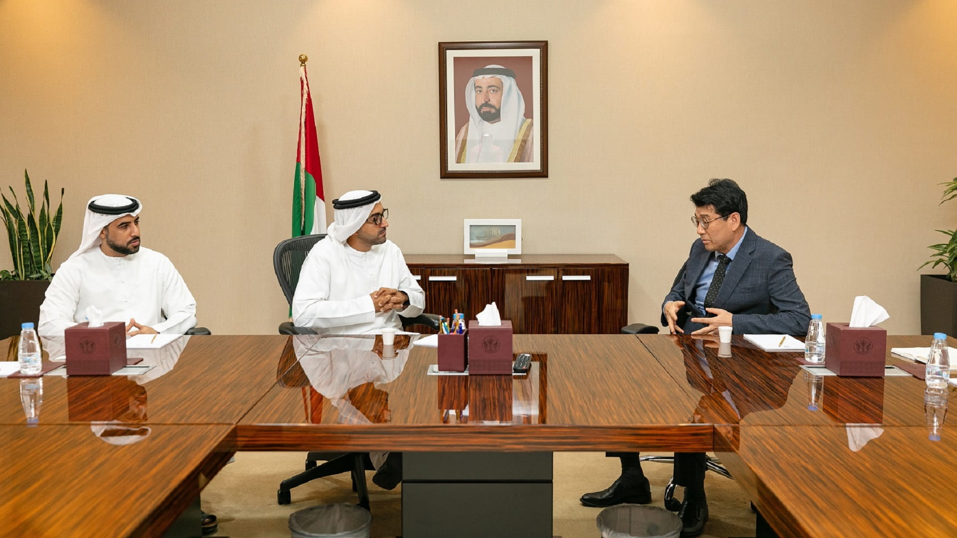 صورة بعنوان: الشارقة تبحث تعزيز علاقات العمل الثقافي مع كوريا الجنوبية  