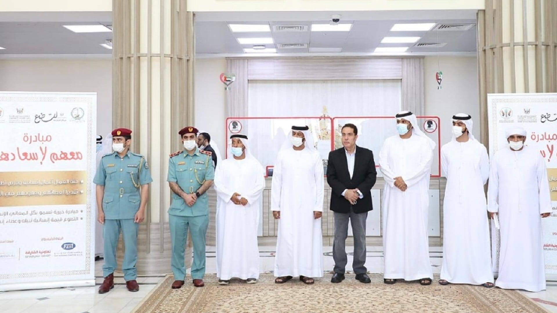 صورة بعنوان: بلدية البطائح تكرّم عمال المنطقة بمبادرة "معهم لإسعادهم" 