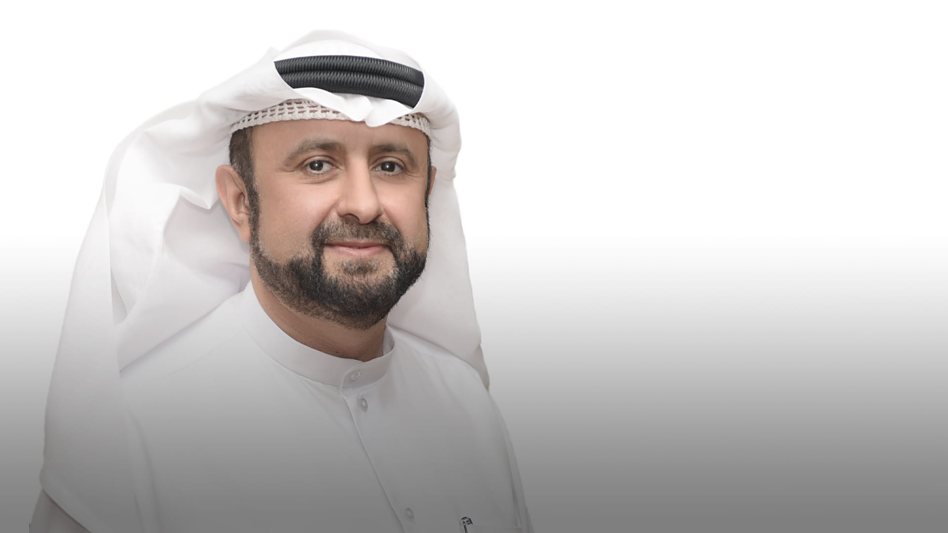 صورة بعنوان: كهرباء الشارقة تنجز تركيب 678 عمود إنارة بخورفكان ودبا الحصن     