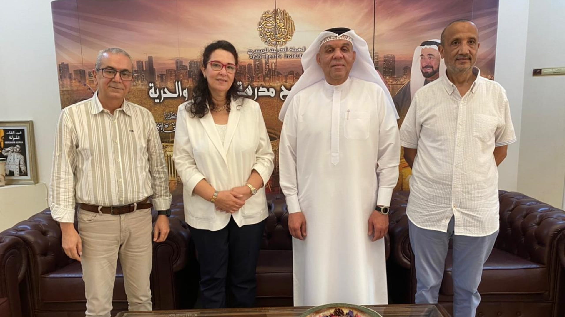 صورة بعنوان: "العربية للمسرح" و"الألكسو" تبحثان استراتيجيات تنمية "أبو الفنون" 