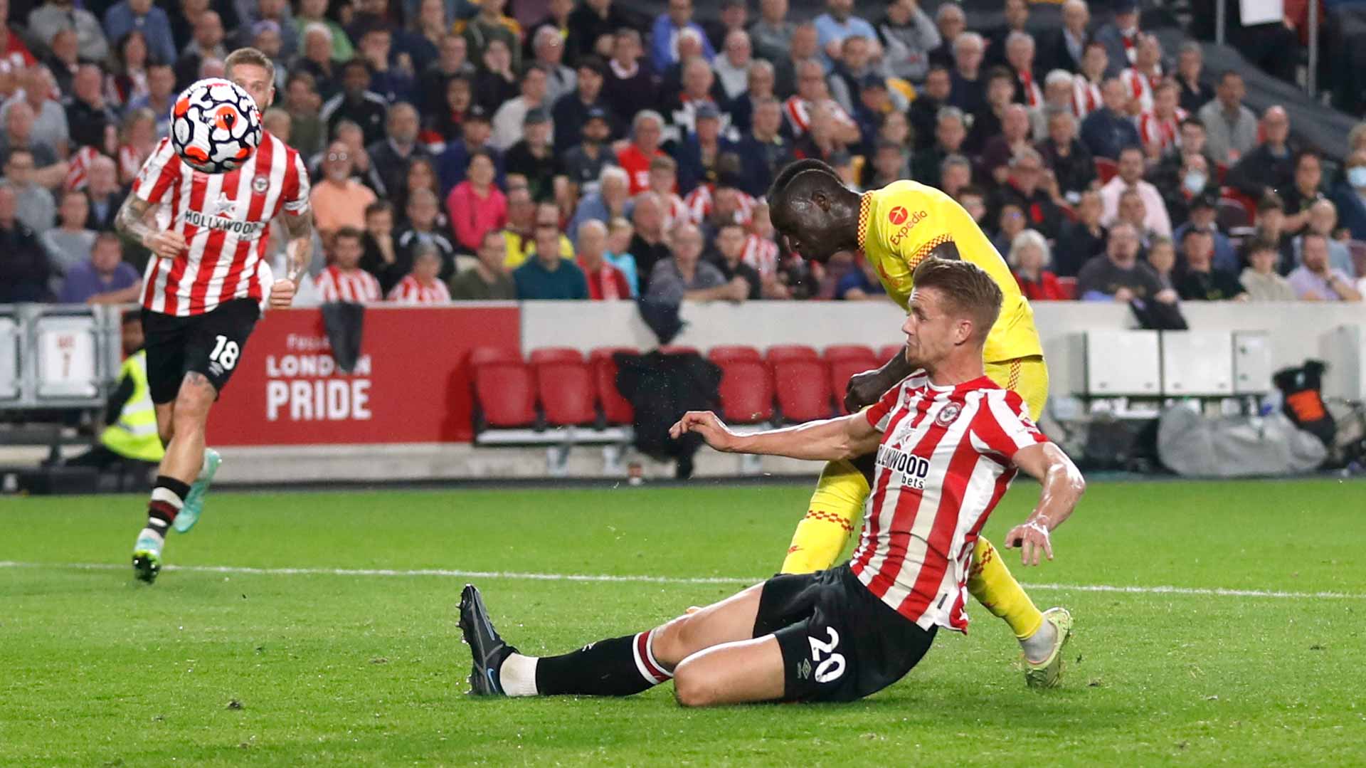 Image for the title: Klopp praises Brentford after thrilling 3-3 draw with Liverpool 