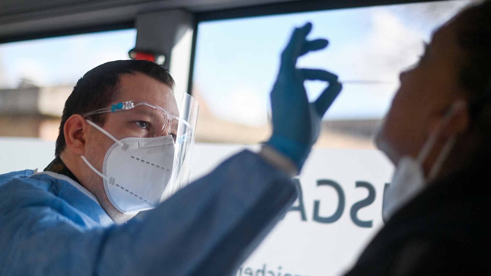 Image for the title: Worldwide coronavirus cases cross 231.93 million 