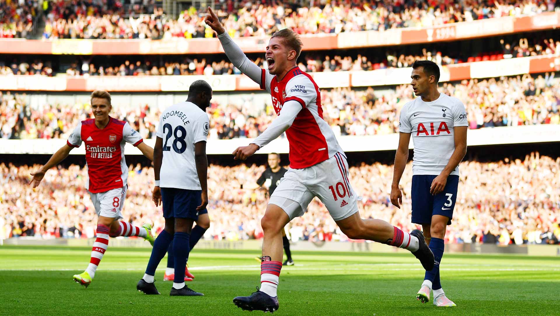 Image for the title: Arsenal trounce Tottenham as resurgence continues 