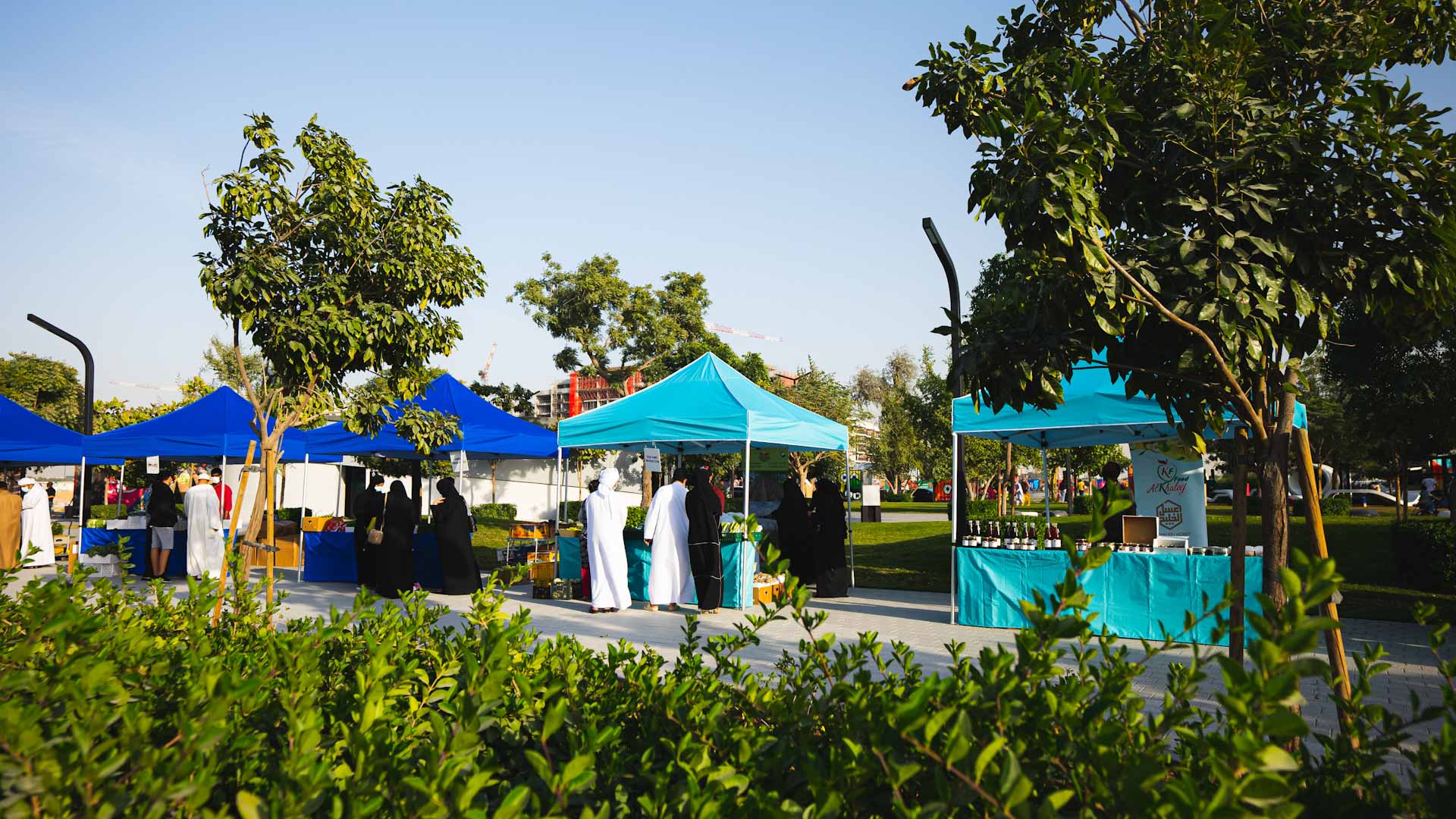 Image for the title: Arada brings popular farmers’ market Manbat to Aljada  