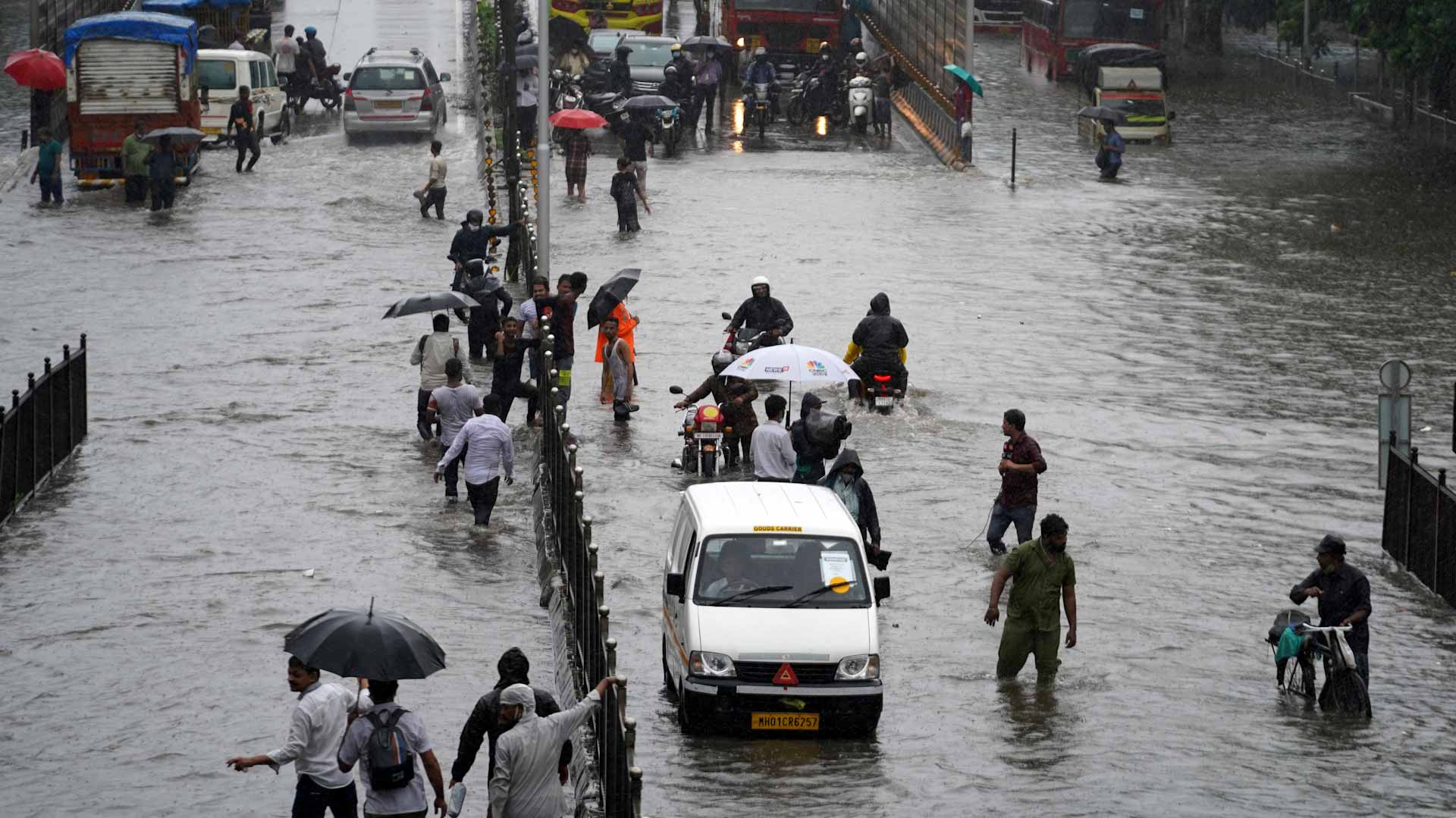 Image for the title: India's monsoon to withdraw from Oct. 6 after Sept downpour 