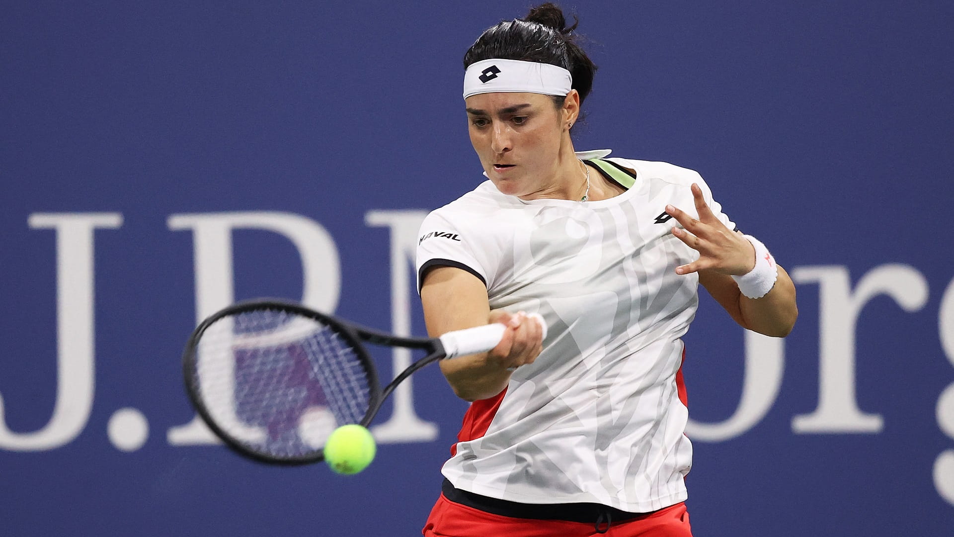 صورة بعنوان: التونسية أنس جابر تبلغ نصف نهائي بطولة شيكاغو للتنس 