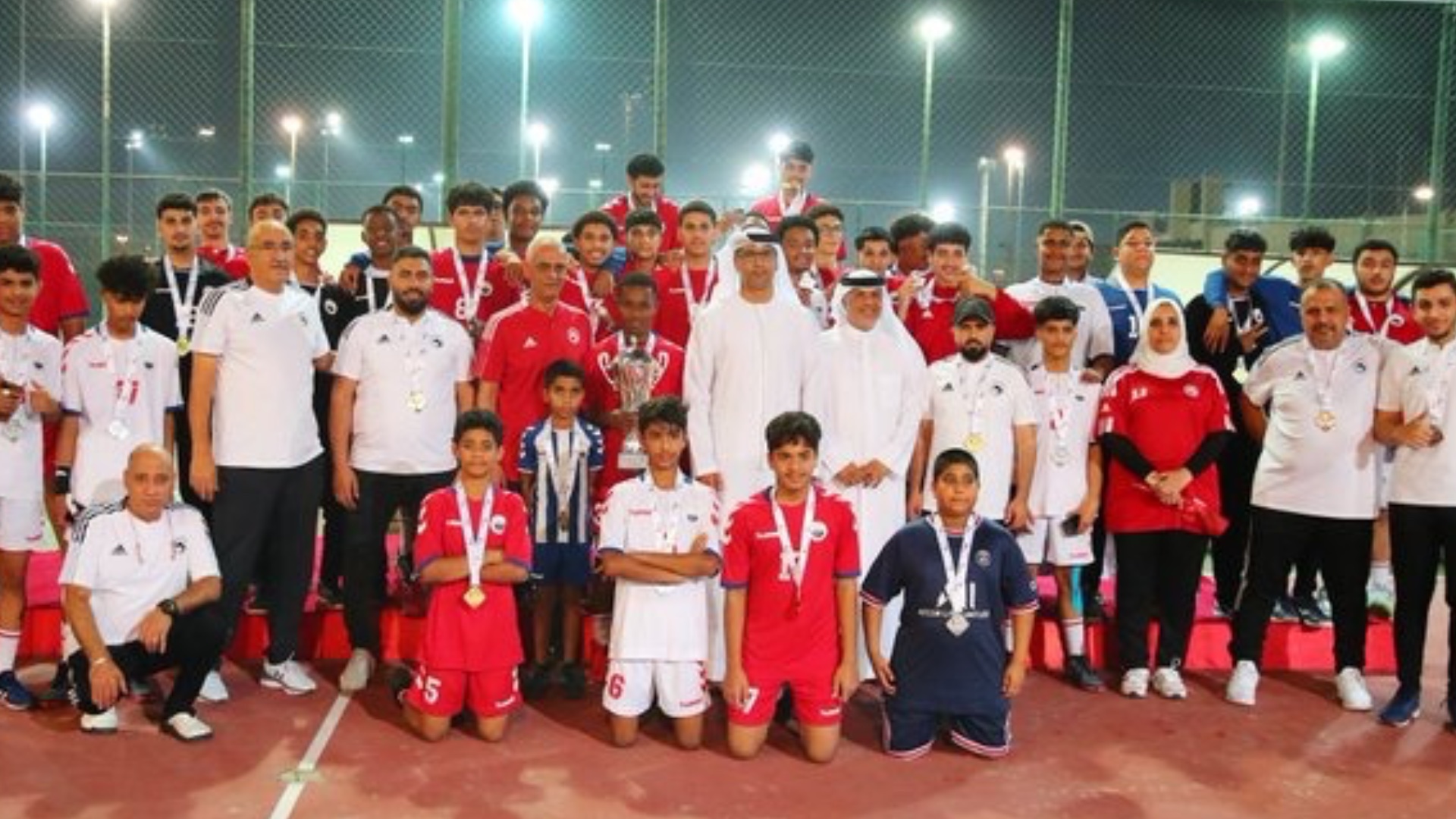 صورة بعنوان: الشارقة بطل ووصيف دوري الأشبال لكرة اليد 