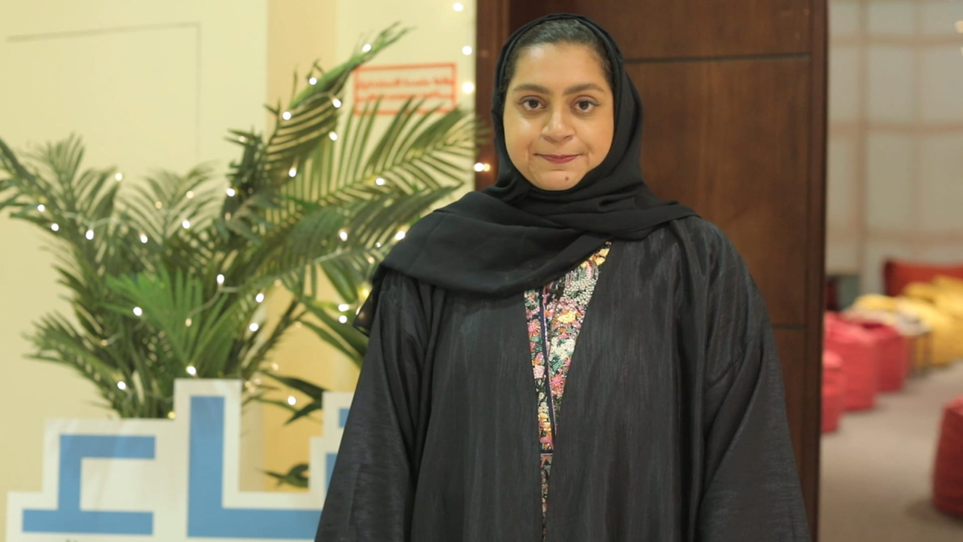 Image for the title: Saber: Meeting inspirational figure to discusses volunteering 