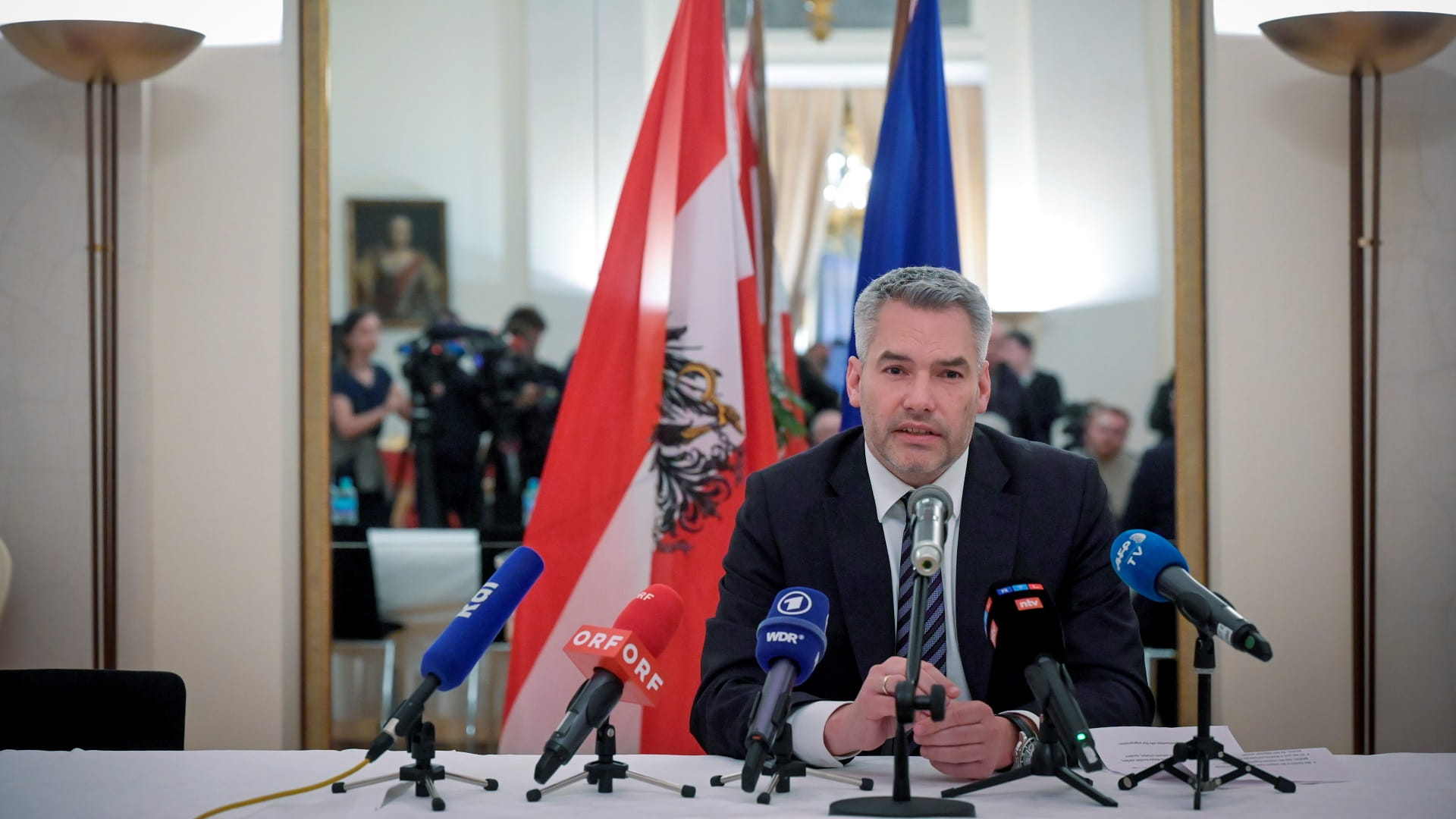 Image for the title: Putin reassured that gas supply is secure: Austrian Chancellor 