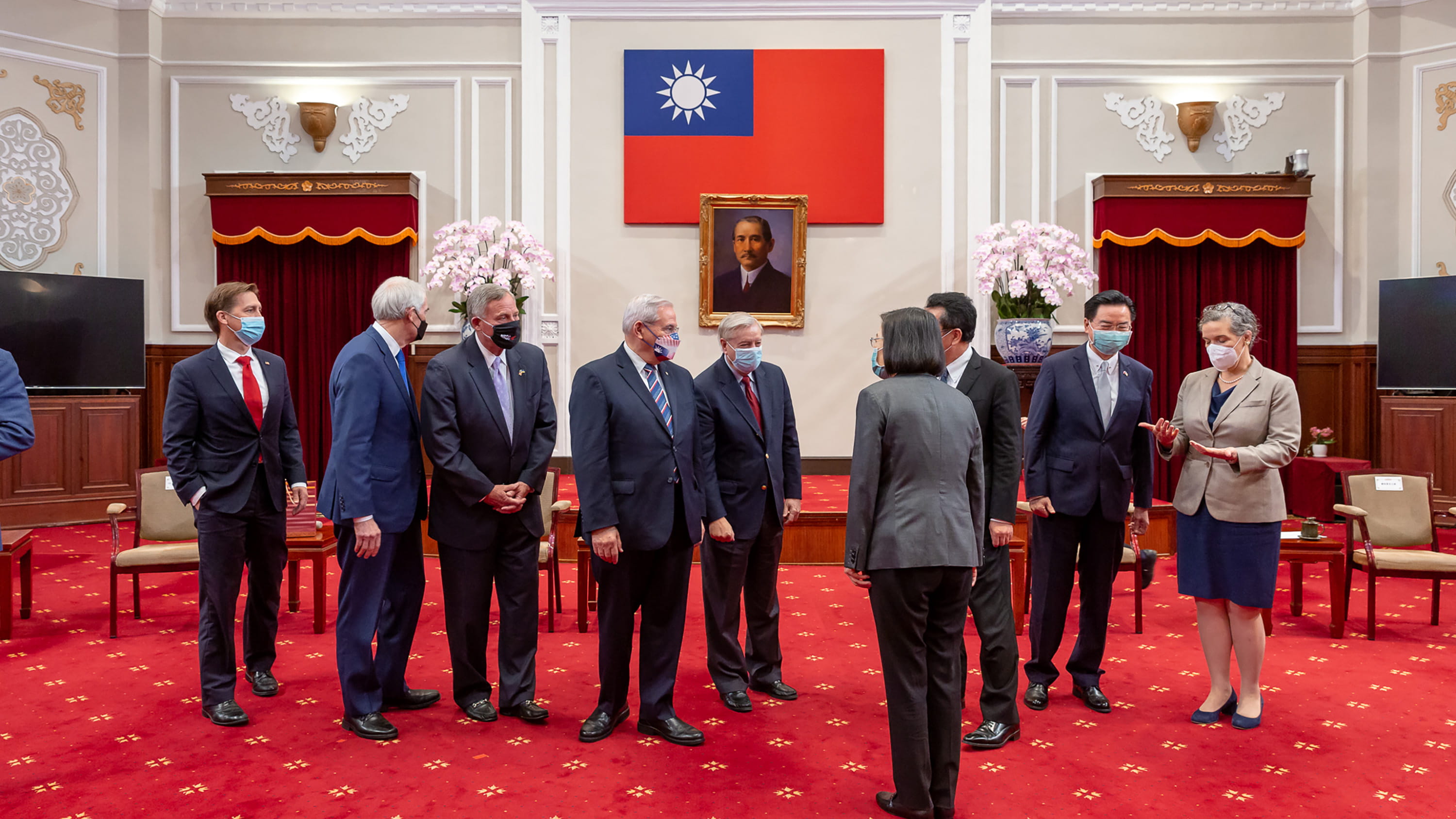 Image for the title: US senator in Taiwan: China must 'pay price' for Russia backing 