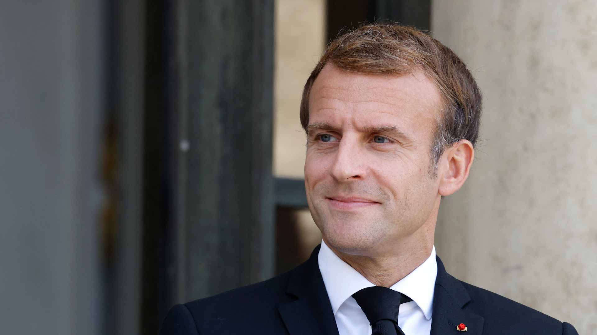 Image for the title: Macron talks up green credentials ahead of French election 