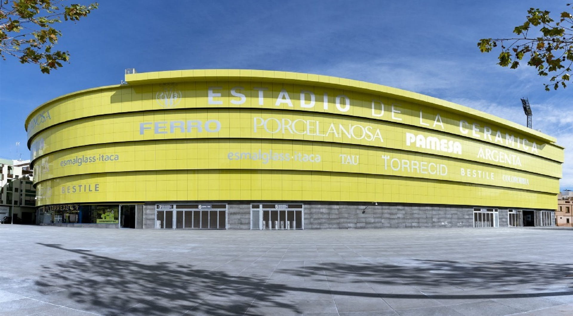 صورة بعنوان: فياريال ينقل 3 آلاف مشجع لمؤازرة الفريق أمام ليفربول في الأبطال 