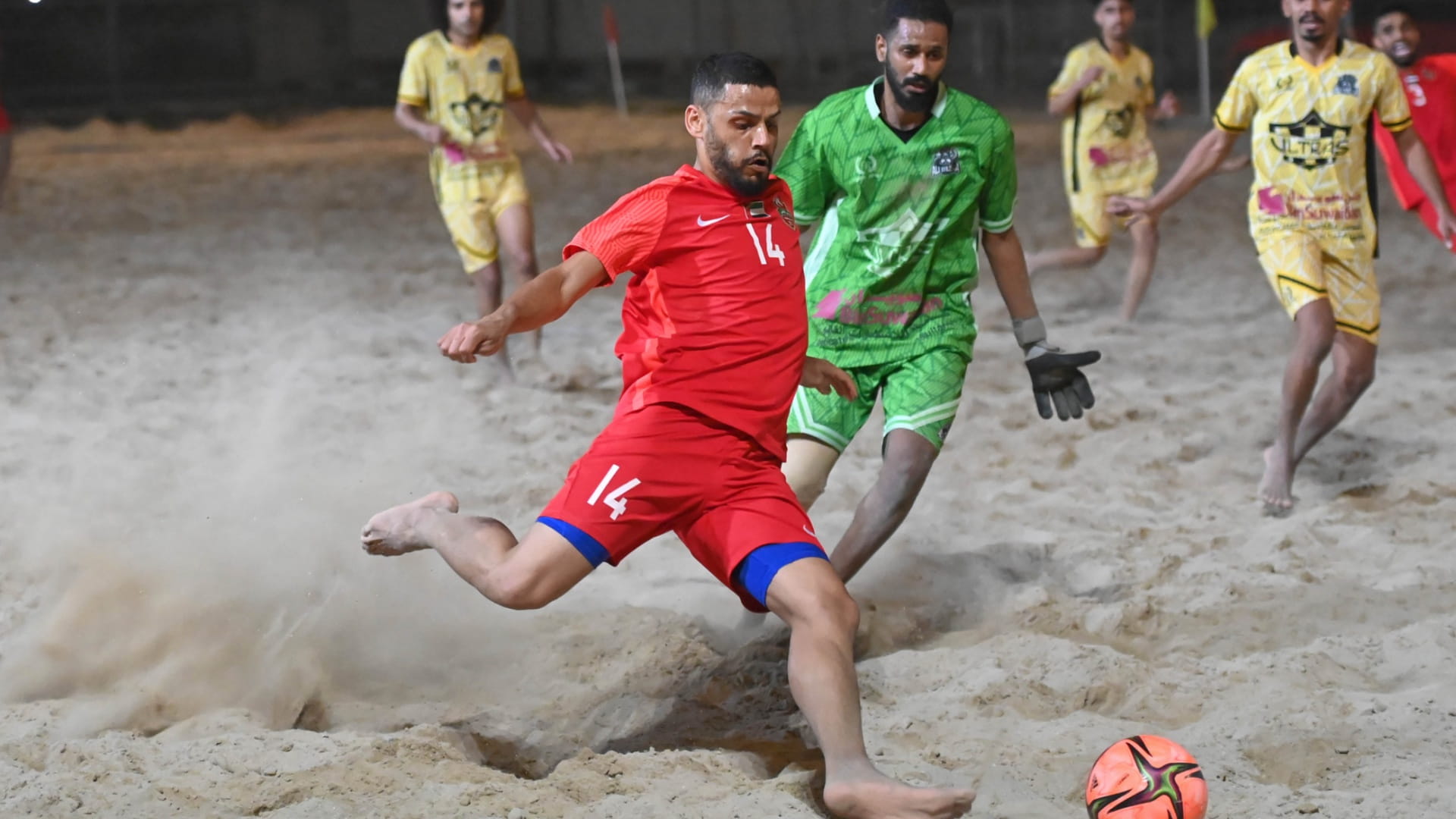 صورة بعنوان: مسابقة كأس الإمارات للكرة الشاطئية تنطلق الأربعاء بمشاركة 10 فرق 